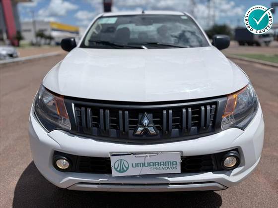 MITSUBISHI L200 TRITON 2.4 16V TURBO DIESEL GL CD 4X4 MANUAL MITSUBISHI L200 TRITON 2.4 16V TURBO DIESEL GL CD 4X4 MANUAL